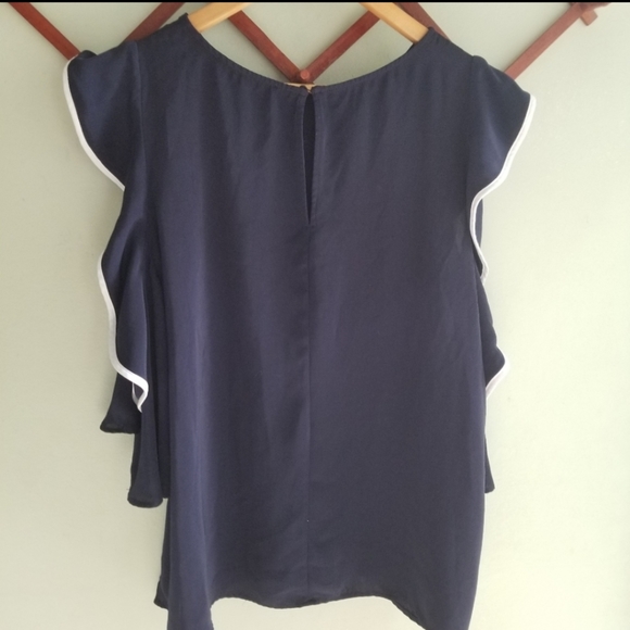 Eloquii cold shoulder top - Picture 2 of 13